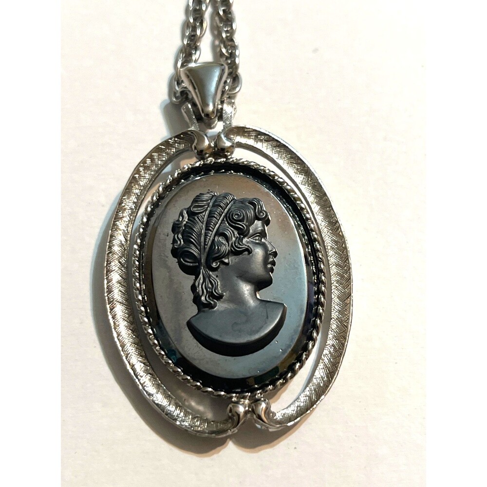 Cameo in Black BJ Vintage Silver Pendant M-5100